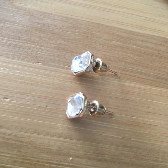 Gold Rhinestone Rectangular Stud Earrings. - Picture 3 of 7